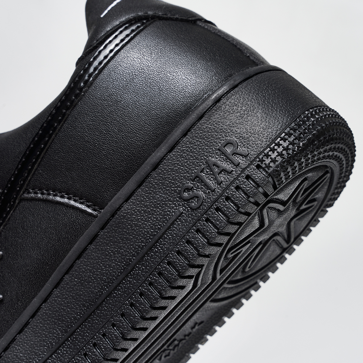 STARWALK SOLDIER BLACK/BLACK 纯黑流星运动鞋