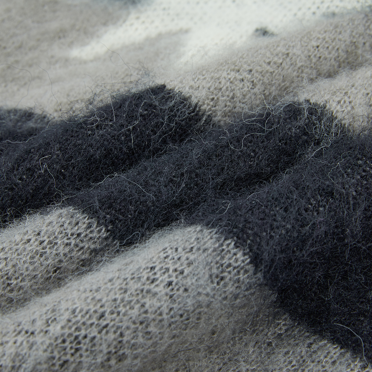 STARWALK SOLDIER 马海毛条纹毛衣 黑灰